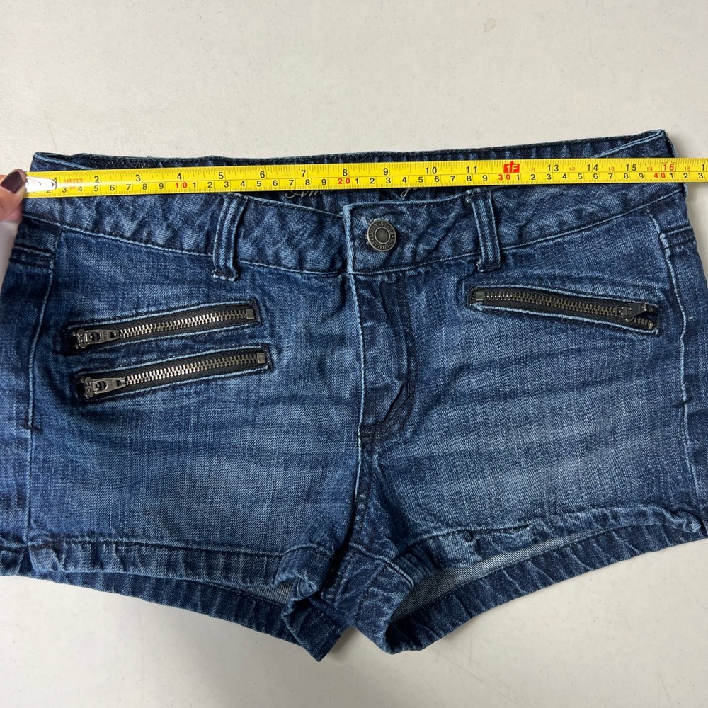 AMERICAN EAGLE jean shorts size 10 - Picture 9 of 10